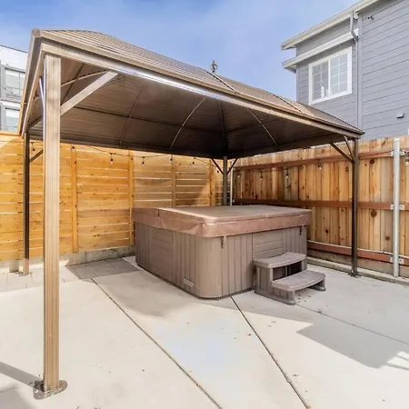Rustic 3-Bedroom, 1.5-Bath Oasis By Downtown